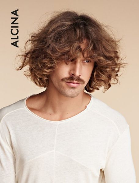 Lockigen Frisur Herren